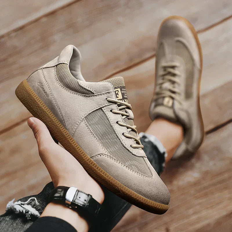 Tom Hollinger | Comfortable orthopedic sneakers for all-day support