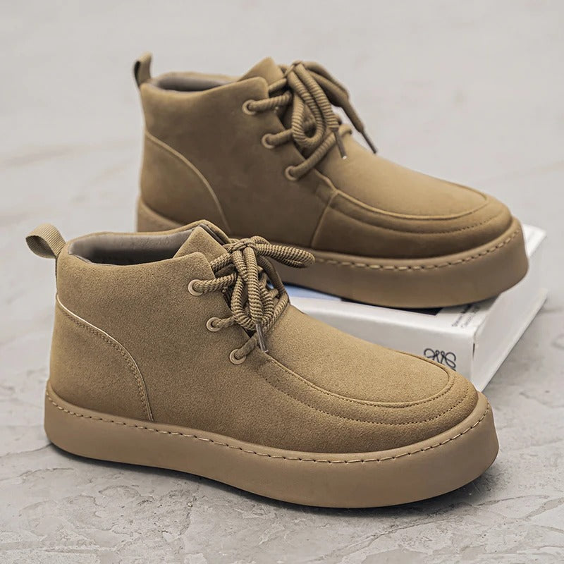 Tom Hollinger | Klassische Wildleder-Sneakers
