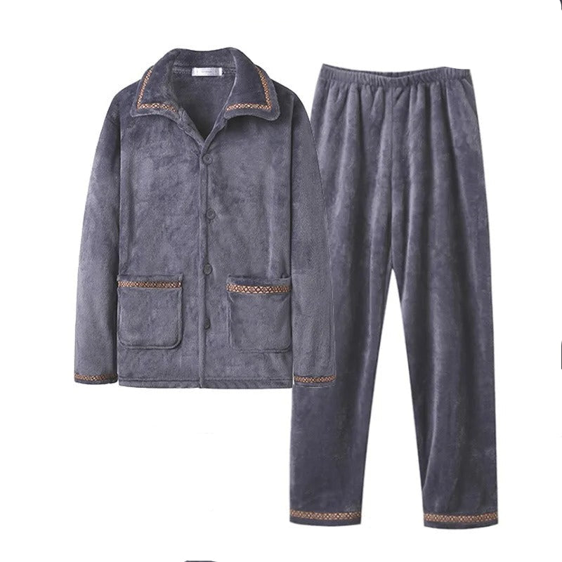 Tom Hollinger | Fluffy winter pyjamas for men