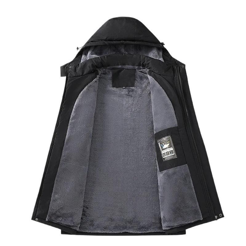 Tom Hollinger | Weatherproof outdoor jacket