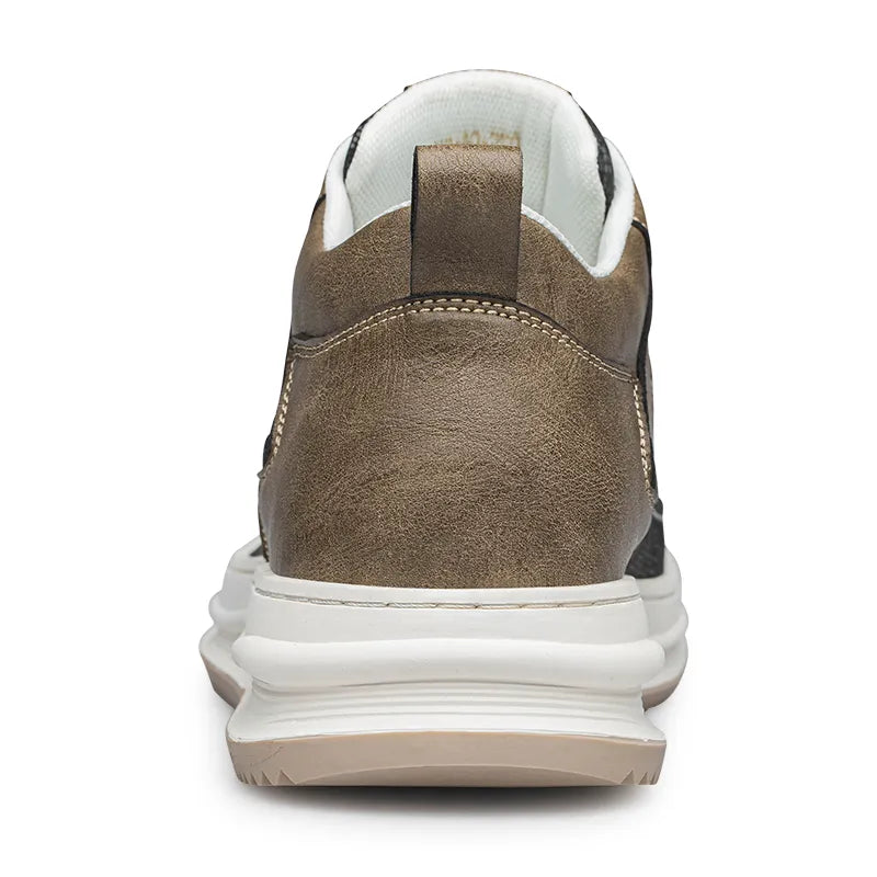 Tom Hollinger | Berlin Sneakers