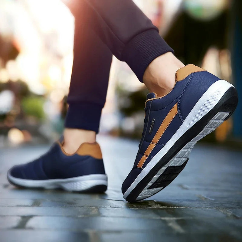 Tom Hollinger | Orthopädische Sneakers