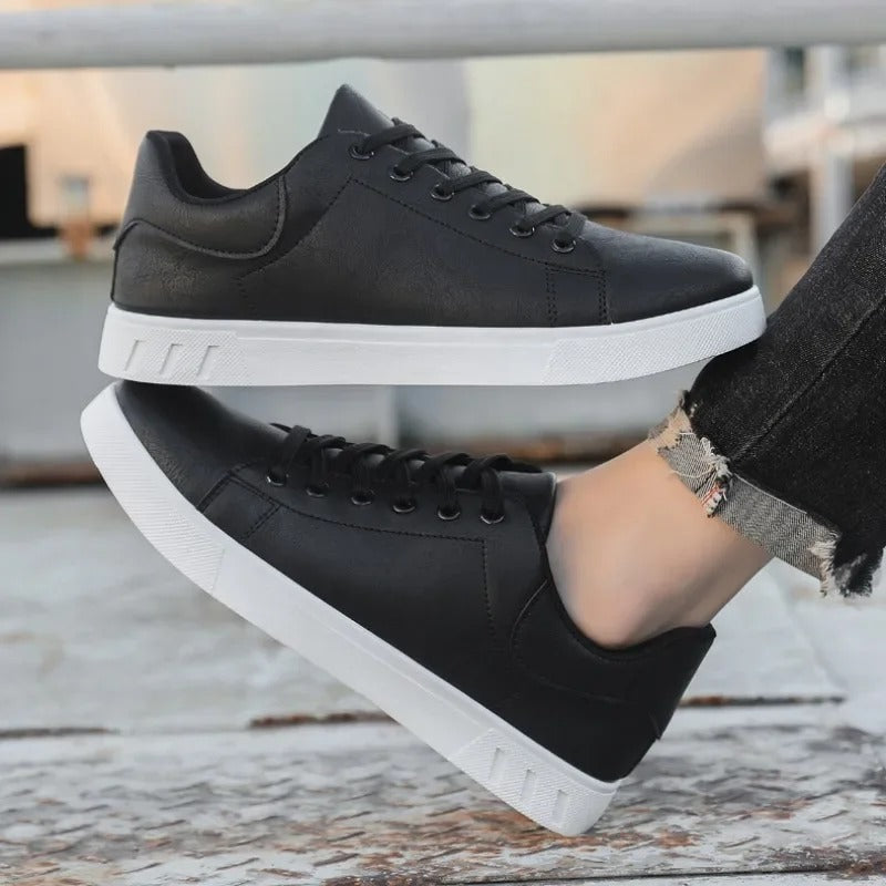 Tom Hollinger | Klassischer Sneaker in Lederoptik