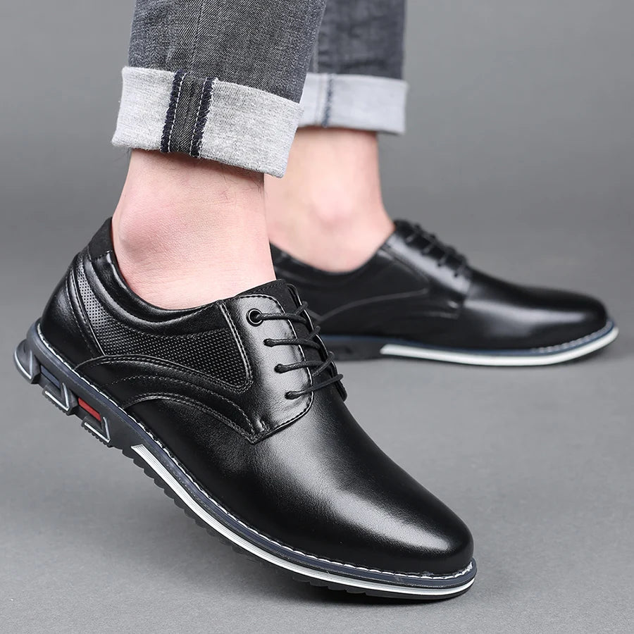 Schwarze Herrenschuhe