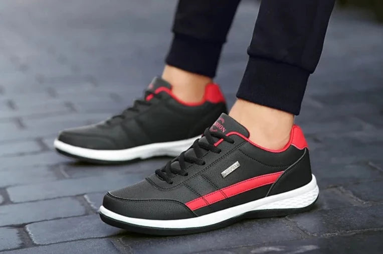 Tom Hollinger | Orthopädische Sneakers
