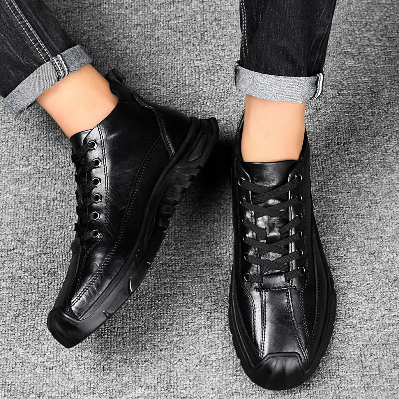 Tom Hollinger | Viktor Sneakers