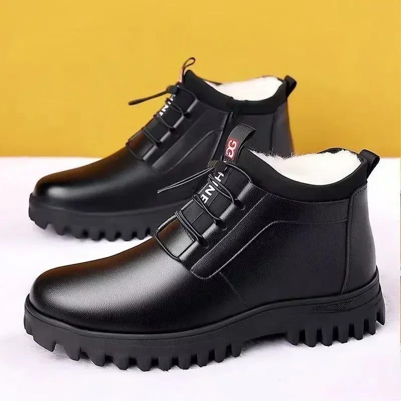 Tom Hollinger | Ankle boots with synthetic fur feed