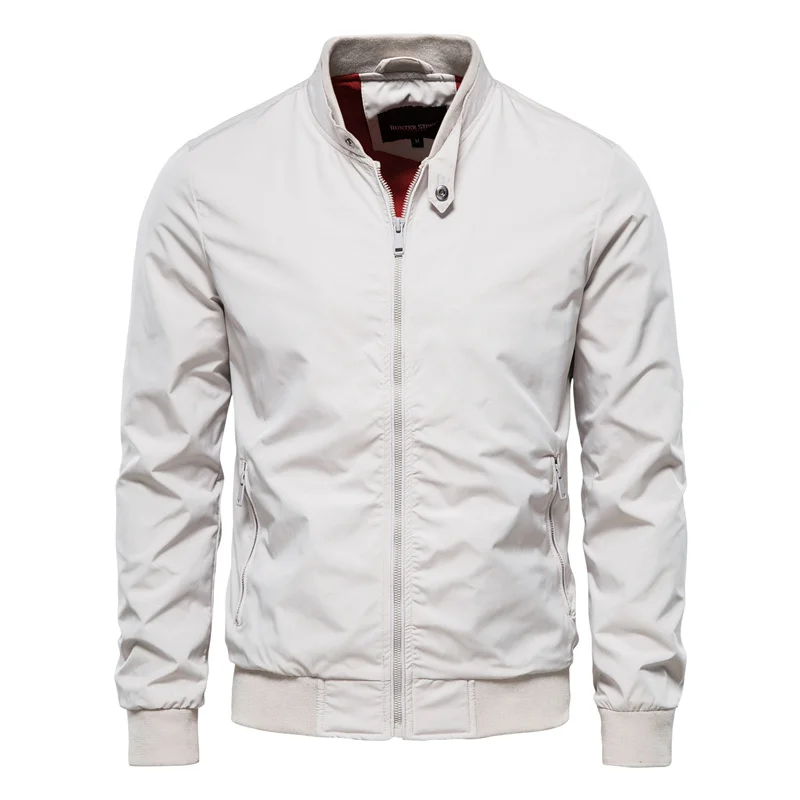 Tom Hollinger | Stylish light summer coat