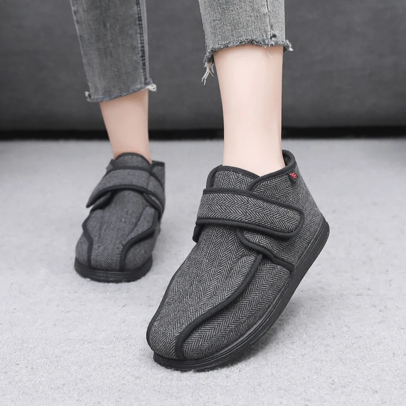 Tom Hollinger | Orthopädische Unisex Hausschuhe