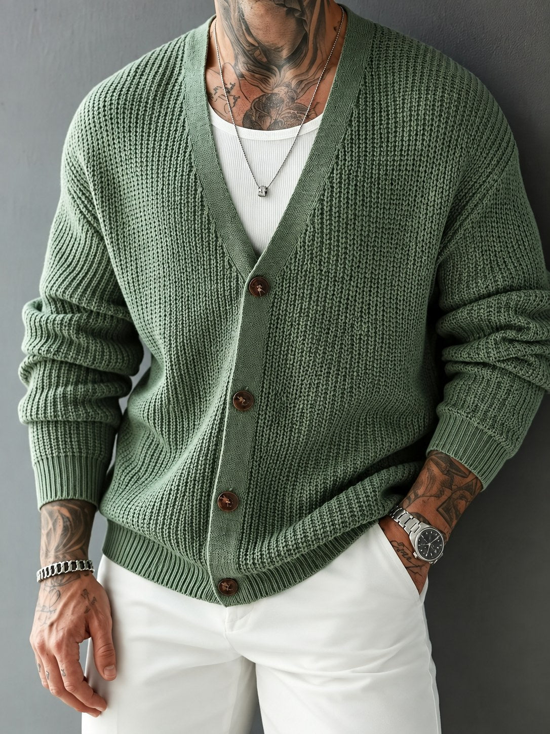 Damen-Cardigan aus Rippstrick mit klassischem V-Ausschnitt