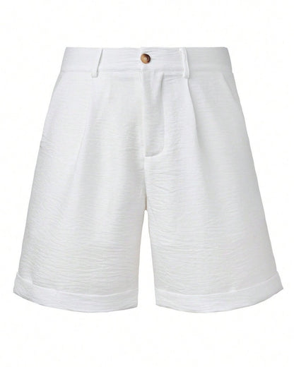 Detailansicht der Herren Shorts aus Leinen mit leichter, atmungsaktiver Struktur