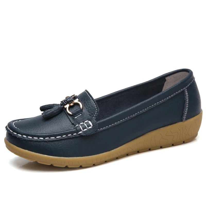 Tom Hollinger | Comfortable moccasins with tassels