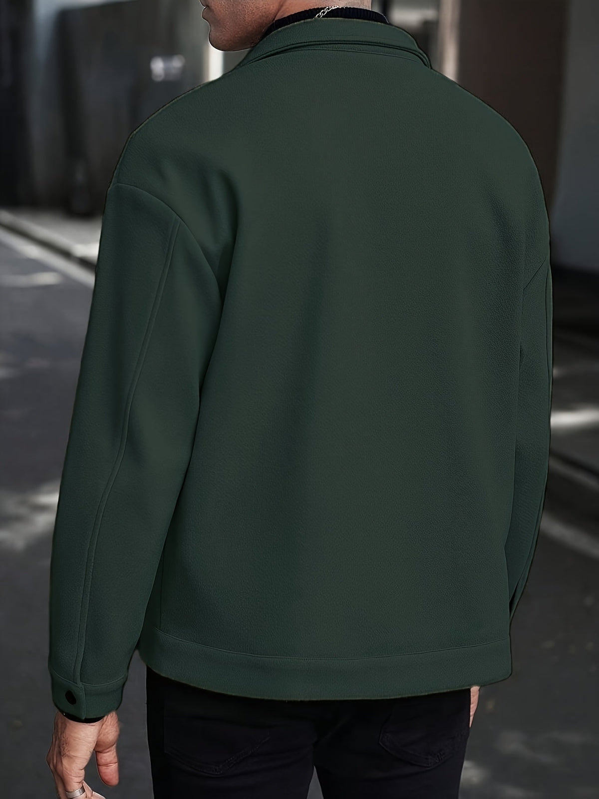 Übergangsjacke für Herren in einer vollständigen Ansicht