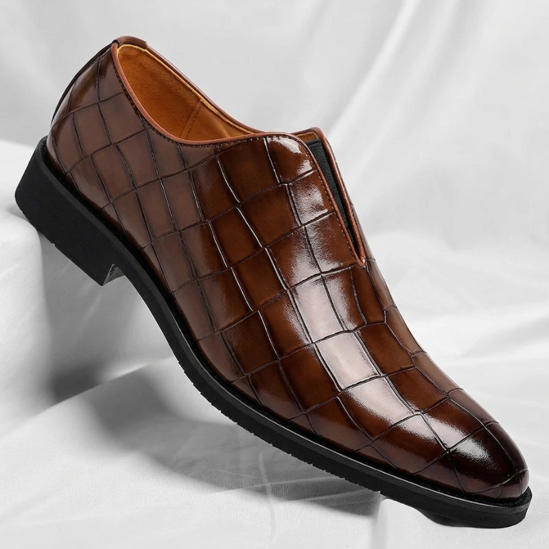 Herrenloafer aus echtem Leder mit markanter Krokoprägung
