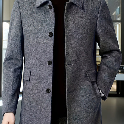 Herren-Langmantel im klassischen Einreiher-Stil für einen eleganten Look