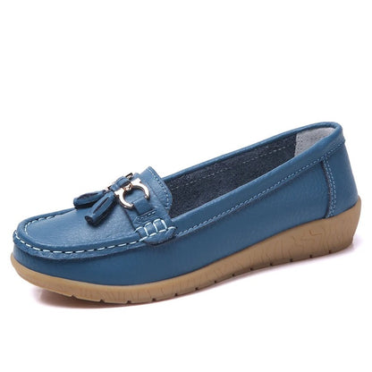 Tom Hollinger | Comfortable moccasins with tassels