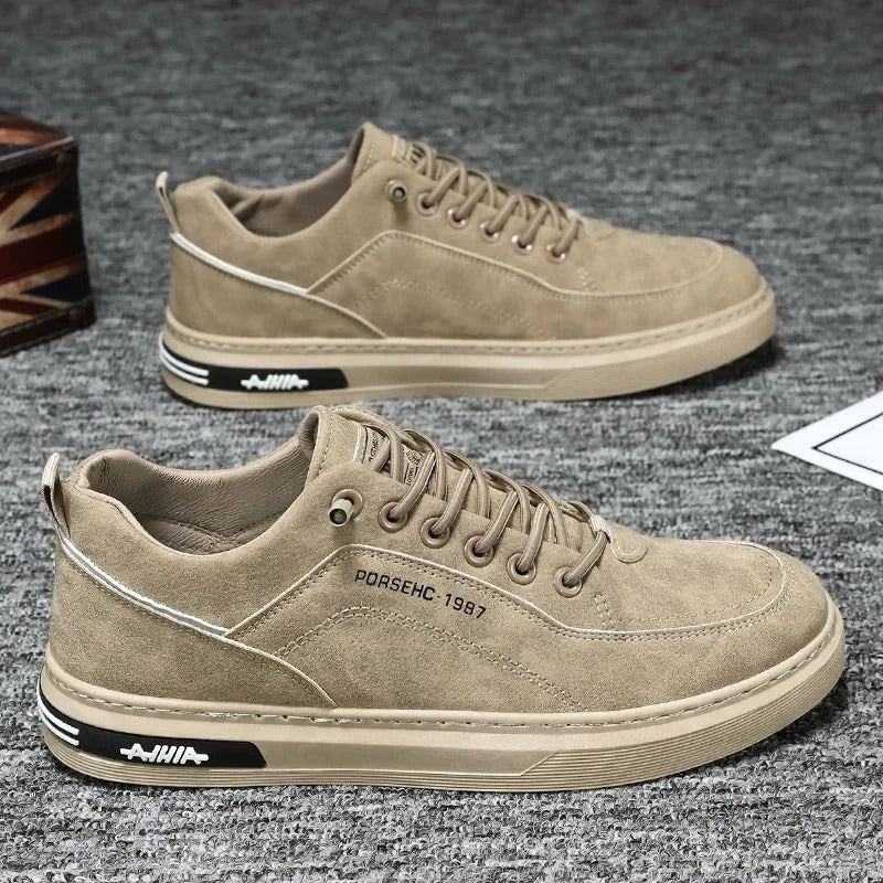 Tom Hollinger | Wildleder-Sneaker im Retro-Stil
