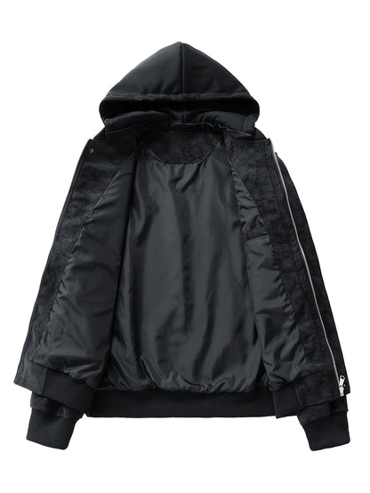 Sportliche Jacke mit Kapuze und Reißverschluss in Detailansicht
