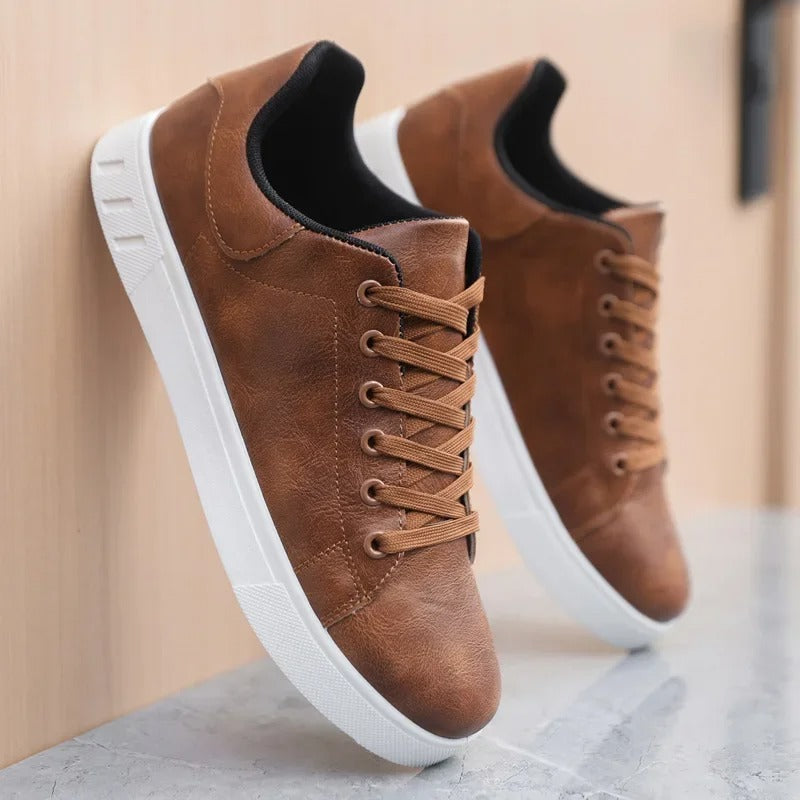 Tom Hollinger | Klassischer Sneaker in Lederoptik