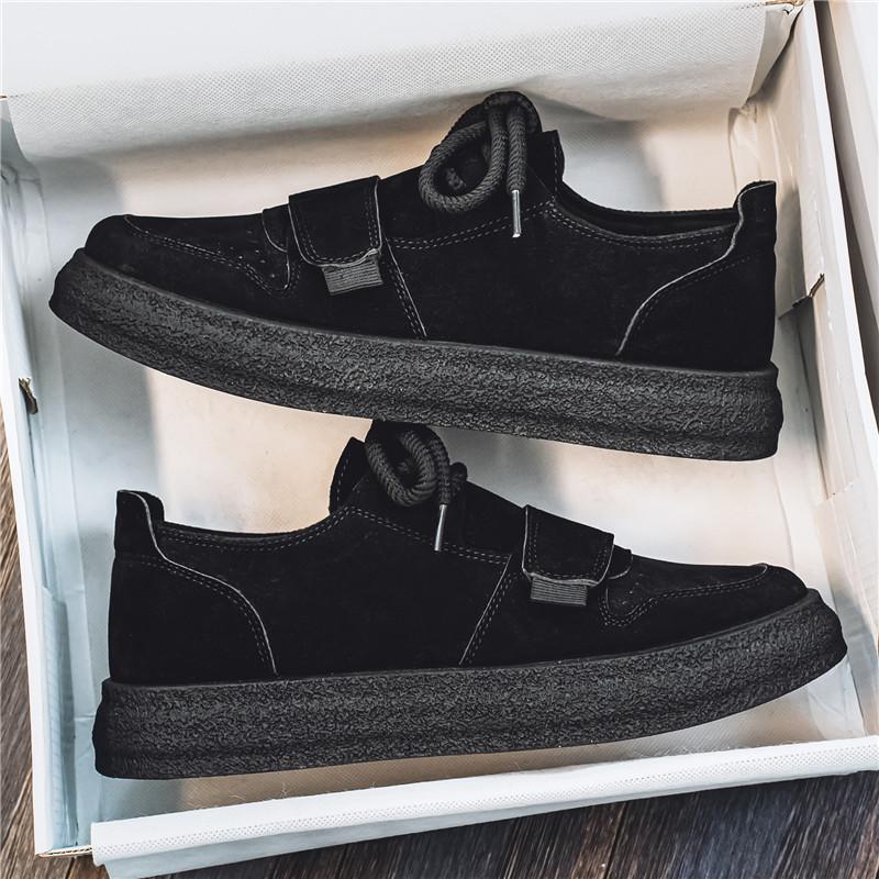 Innenansicht der Herren Wildleder Sneaker mit Plateausohle