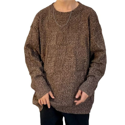 Seitenansicht des Herrenpullovers mit Rautenmuster