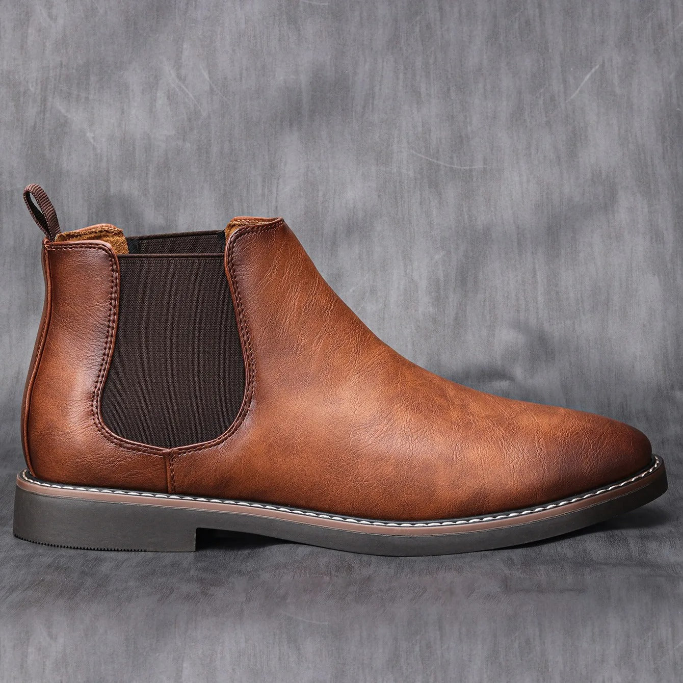 Tom Hollinger | Elegant Chelsea boots for men