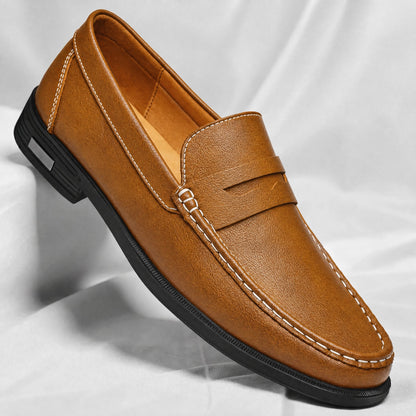Paar Leder-Penny-Loafer mit gepolsterter Innensohle