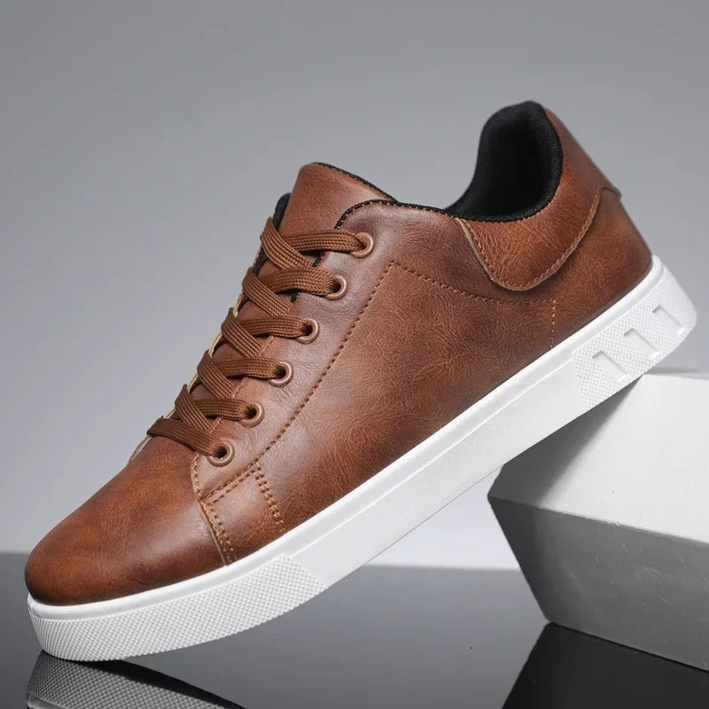 Tom Hollinger | Klassischer Sneaker in Lederoptik