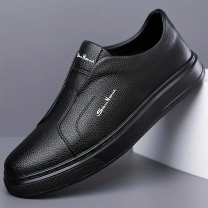 Women's casual leather sneakers