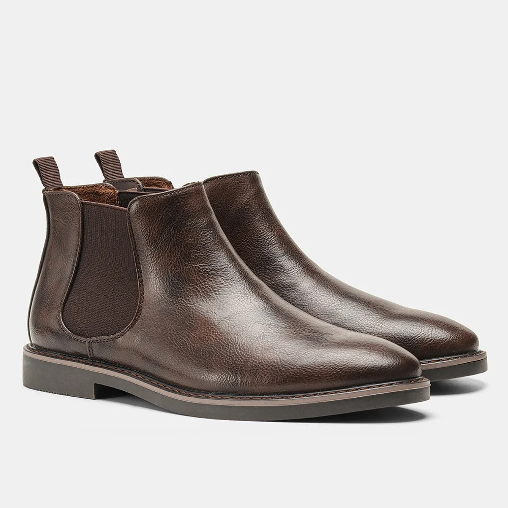 Tom Hollinger | Elegant Chelsea boots for men