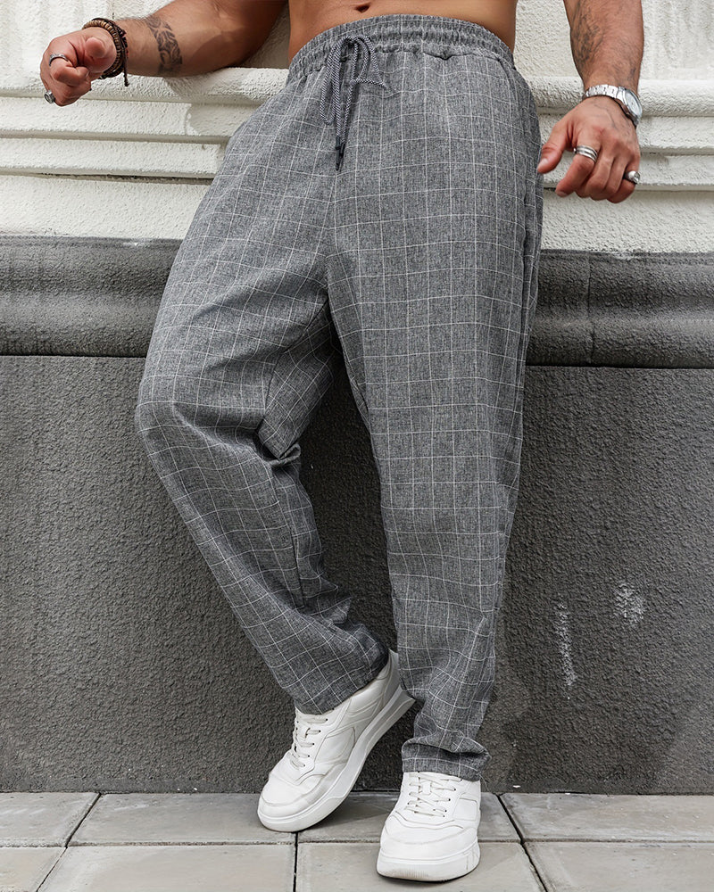 Herren-Karohose im Regular Fit als Ganzkörperansicht für Freizeit und Alltag