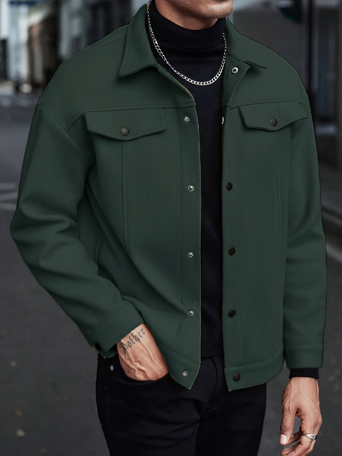Detailansicht des Materials und der Verarbeitung der Herrenjacke