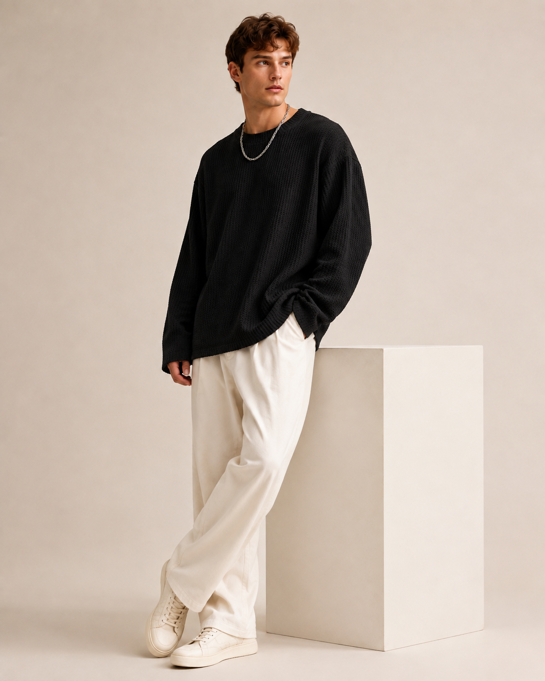 Pullover mit Waffelstruktur in einer stilvollen Ansicht