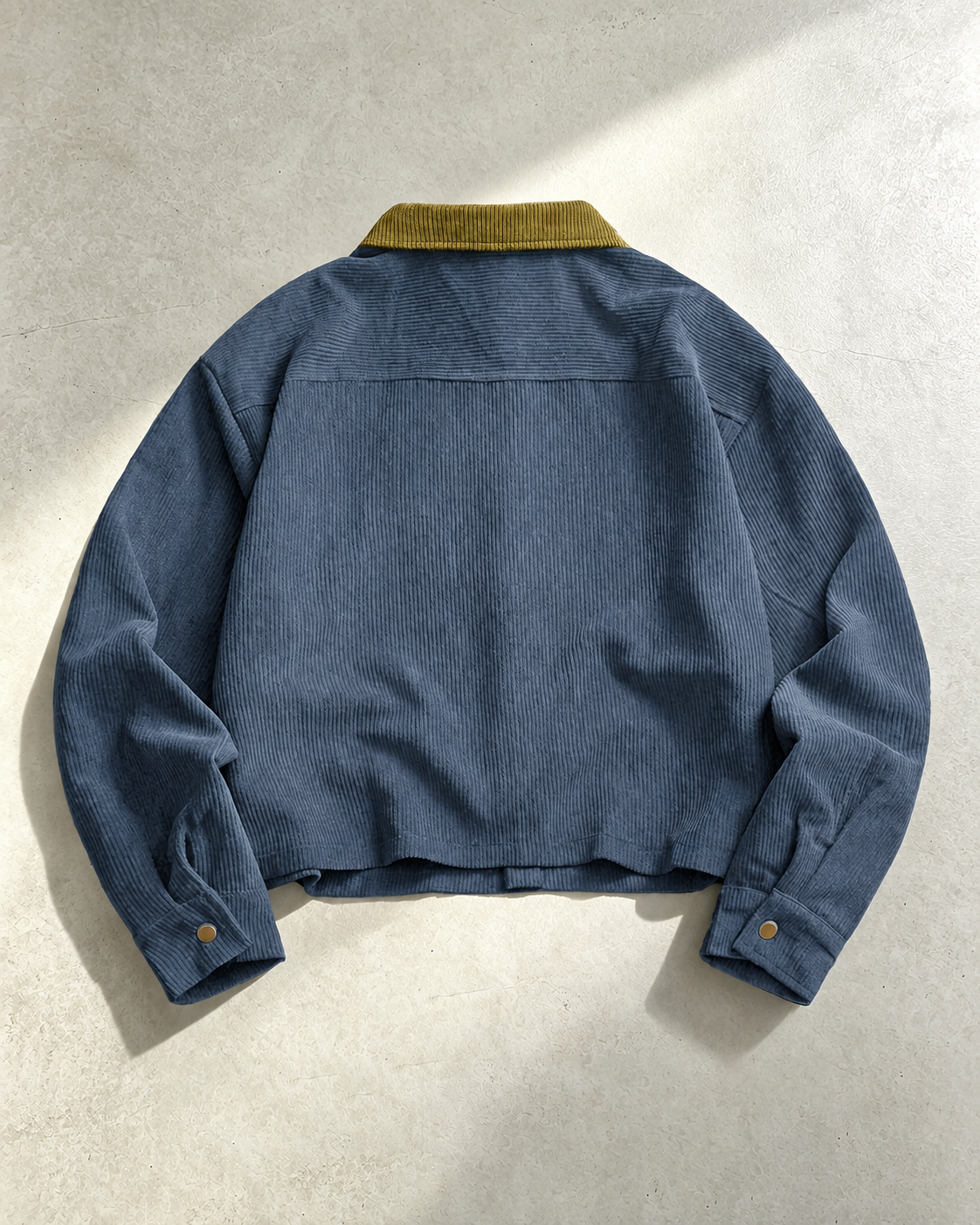 Cordjacke mit langen Ärmeln und klassischem Hemdkragen