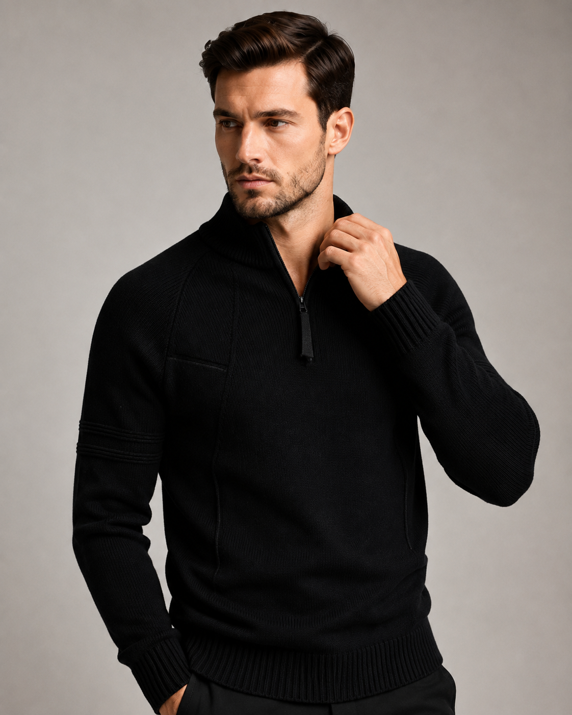 Seitliche Ansicht des Herren-Strickpullovers