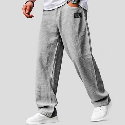 Herren Leinenhose mit weitem Bein in voller Länge dargestellt