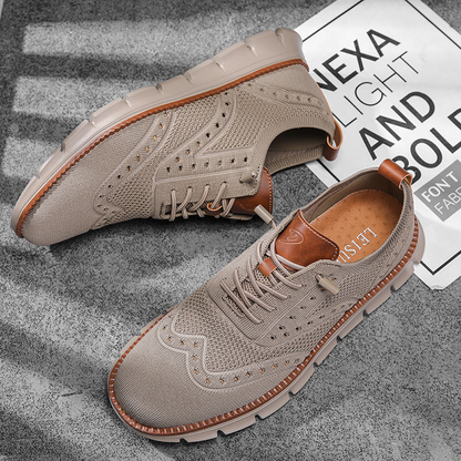 Unisex-Mesh-Sneaker von oben mit klassischer Schnürung
