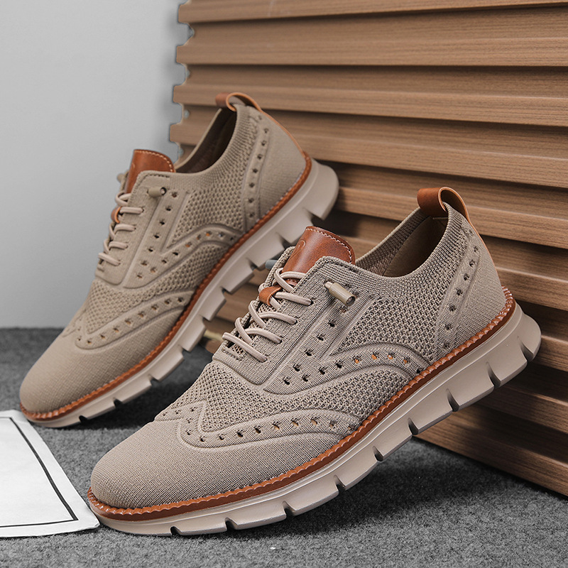 Innenansicht des Unisex-Mesh-Sneakers mit komfortabler Polsterung