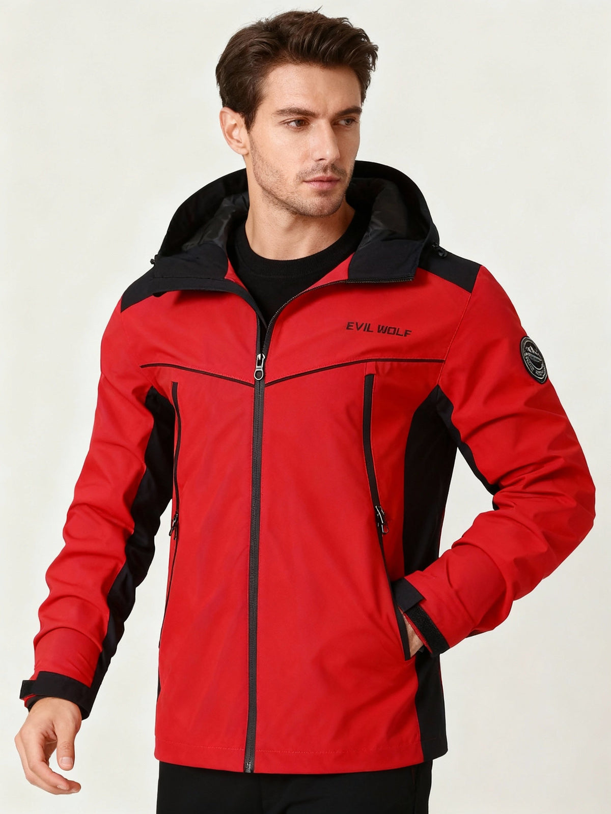 Seitenansicht der Damenjacke für Outdoor-Aktivitäten