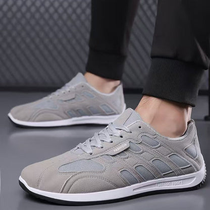 Seitenansicht der Laufsohle am Unisex-Sneaker