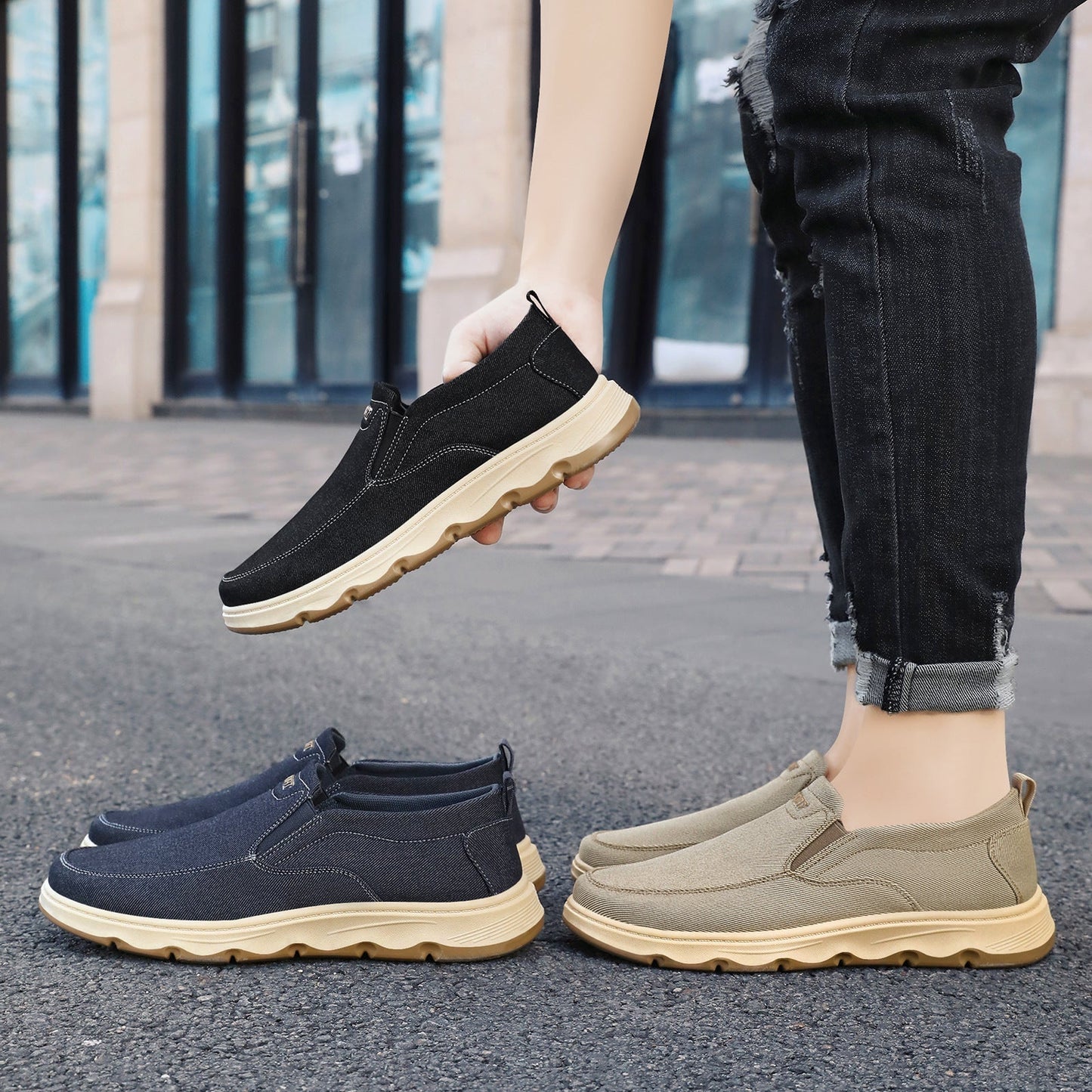 Detailansicht des elastischen Einstiegs am Herren-Slip-On-Sneaker