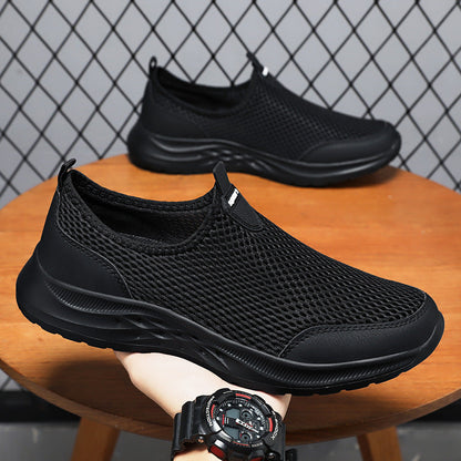 Oberseite des Herren Slip-On Sneakers mit sockenähnlichem Einstieg
