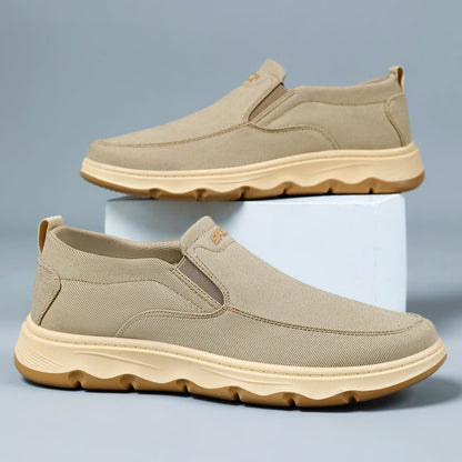 Herren-Sneaker aus Canvas mit elastischem Einstieg von oben
