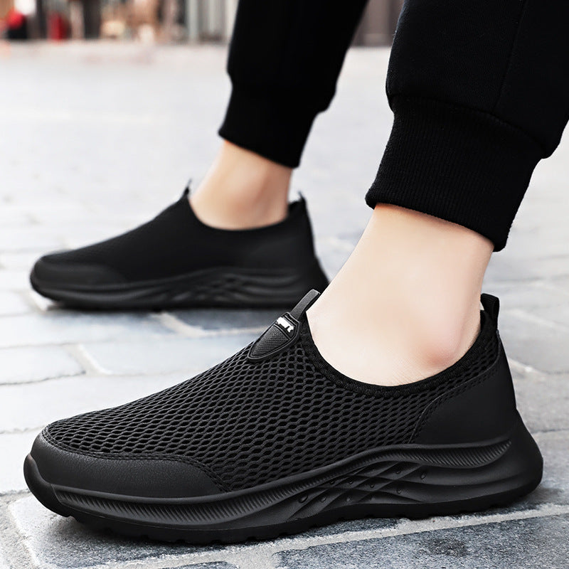 Leichter Herren-Sneaker aus atmungsaktivem Mesh im Detail