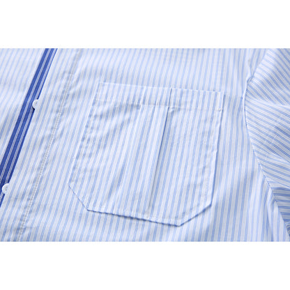 Herren Gestreiftes Kurzarmhemd in Blau, lockere Passform im Studio
