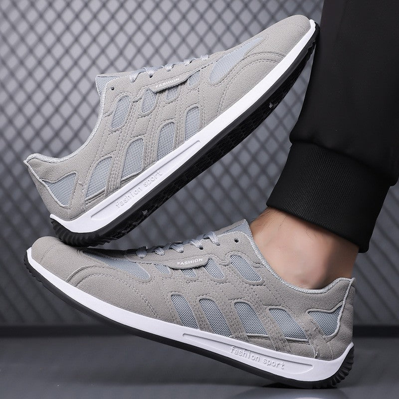 Unisex-Sneaker aus Veloursleder in einer Draufsicht