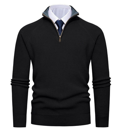 Detailansicht des Halbzips am feinen Herren-Strickpullover