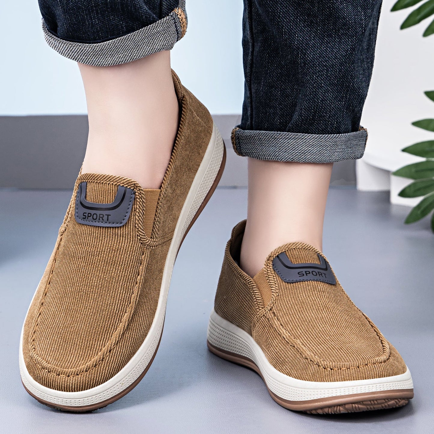 Slip-On-Sneaker für Herren mit gepolsterter Innensohle