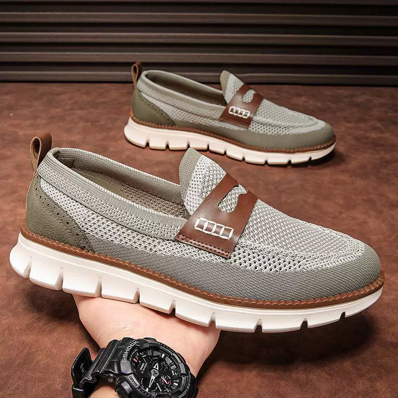 Paar leichte Penny-Loafer mit atmungsaktivem Obermaterial