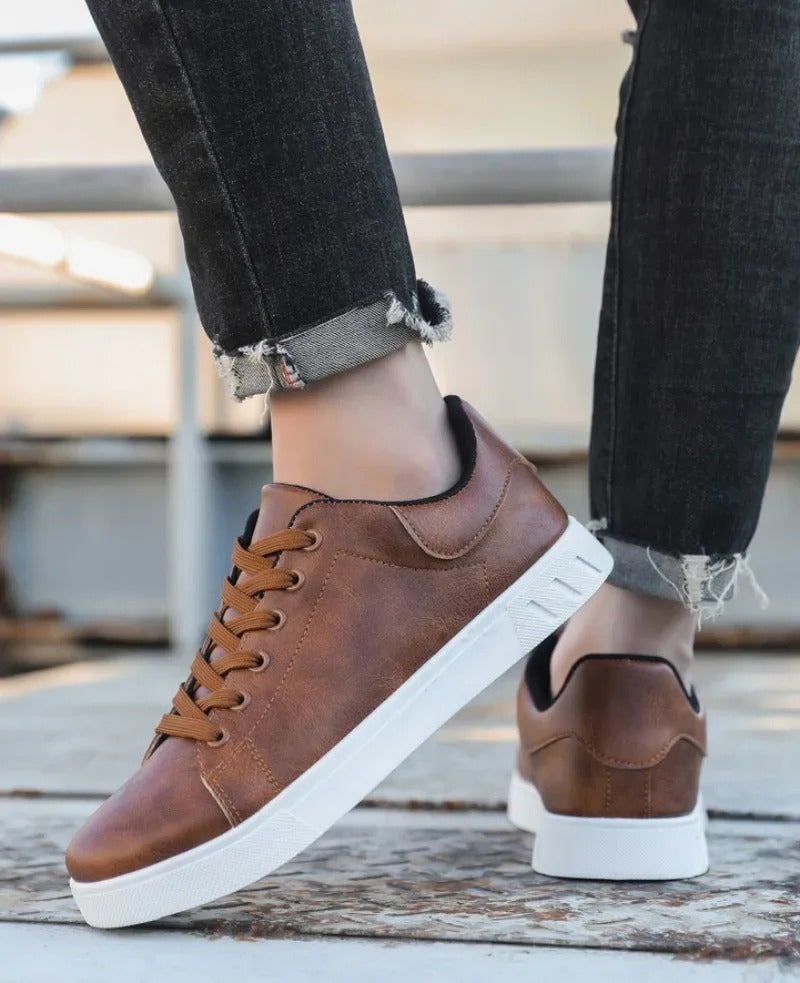 Tom Hollinger | Klassischer Sneaker in Lederoptik